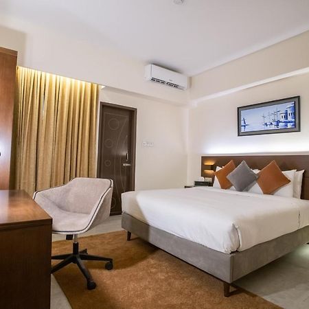 Jatra Flagship Chattogram City Centre شيتاغونغ المظهر الخارجي الصورة