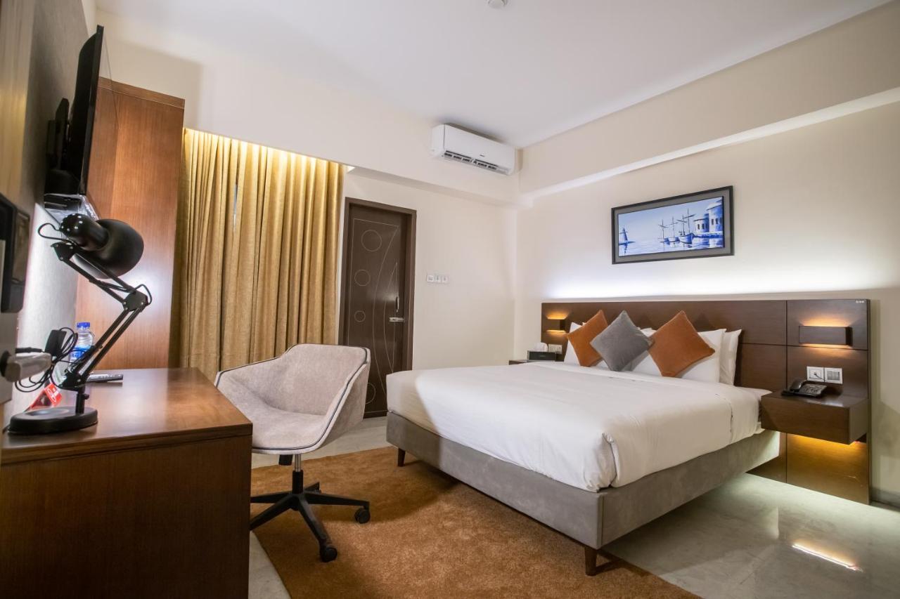 Jatra Flagship Chattogram City Centre شيتاغونغ المظهر الخارجي الصورة